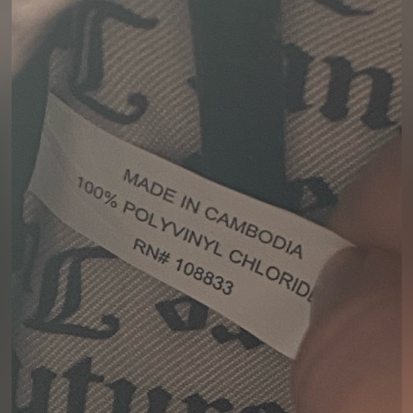 NWT JUICY COUTURE WOMENS MINI BACKBAG PATTERN'S PETAL ROSES - Picture 7 of 9